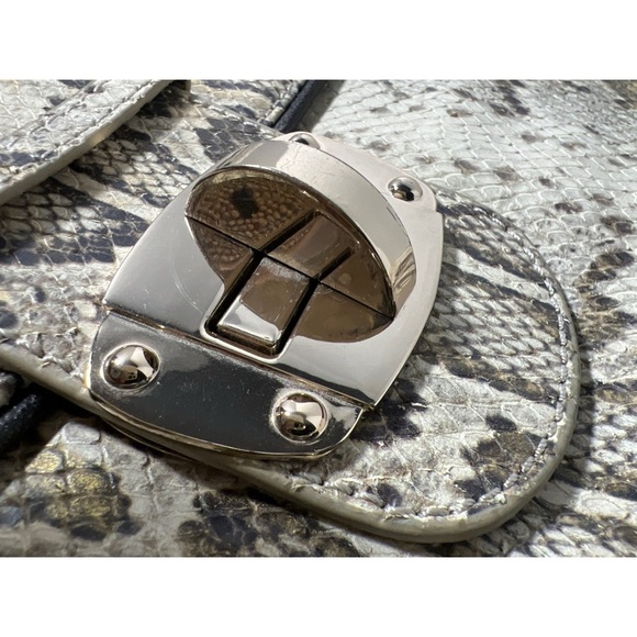 Genuine leather  Shoulder Bag - Picture 10 of 10